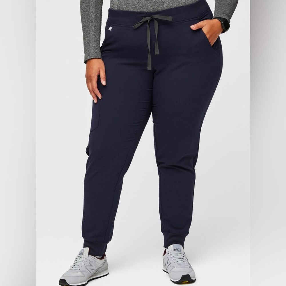 NWT Figs Womens Zamora Scrub Jogger Navy